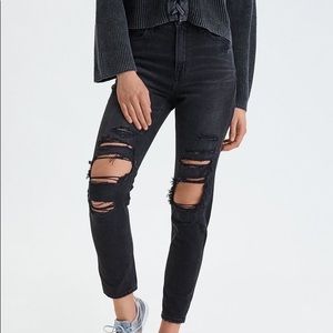 american eagle ripped mom jeans